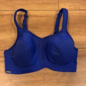 Chantelle High Impact Sports Bra NWOT